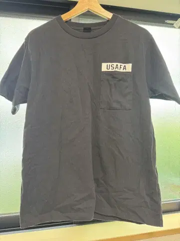 AVIREX USAFA T셔츠 L 사이즈 블랙