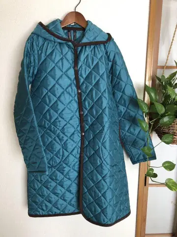 LAVENHAM 터콰이즈 퀼팅 코트