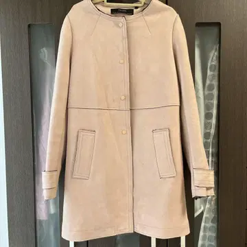 연한 베이지, 살몬 핑크 사이 노카라 자켓