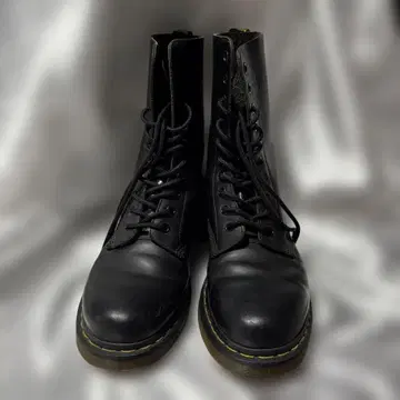 닥터마틴 Dr.Martens 10홀 부츠 24.5~25cm