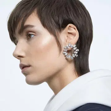 Swarovski matrix 후프 귀걸이