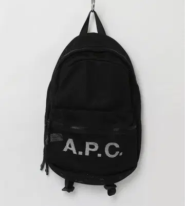 A.P.C. 블랙 메쉬 백팩