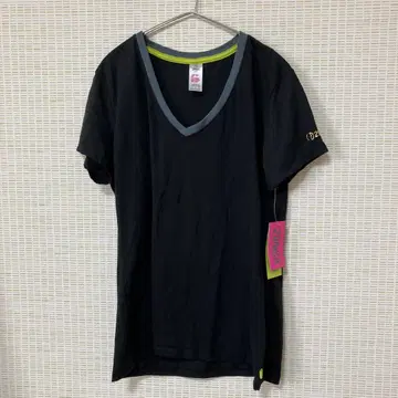 ZUMBA 블랙 V넥 티셔츠