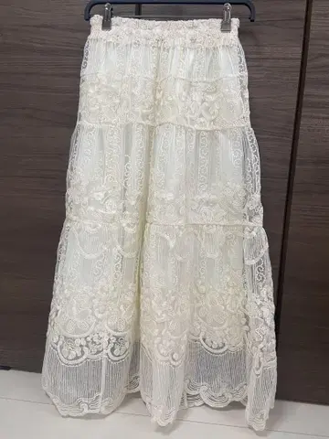 구제 Meridian 아이보리 레이스 플레어 스커트