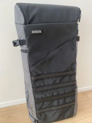 GOSEN 라켓 백팩 블랙 x 그레이