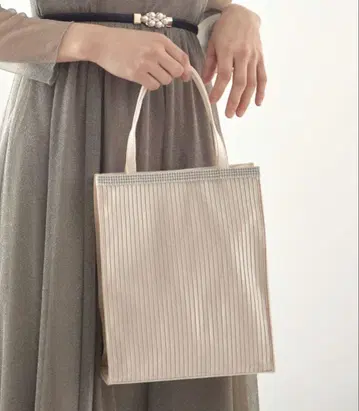 비쥬 플레이드 사용 플리츠 파티 서브백