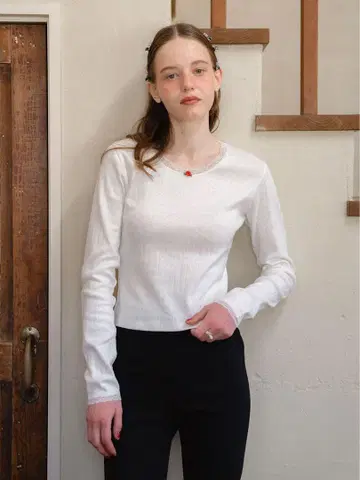 앨리슨 브라운 Lace Design Daily Top