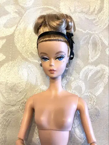 바비 패션 모델 본체