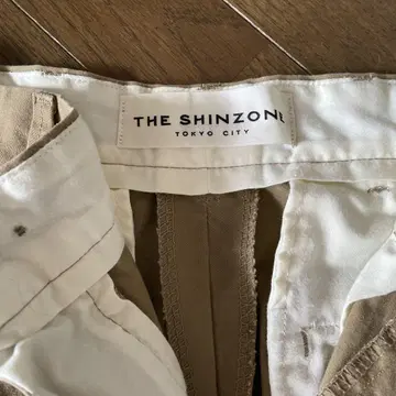 THE SHINZONE 베이지 치노 팬츠