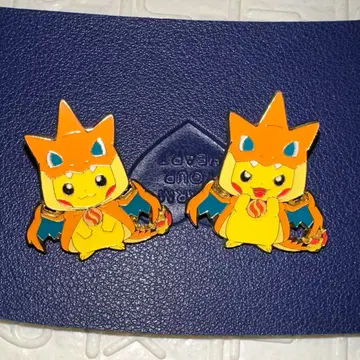 포켓몬 센터 메가 도쿄 피카츄 리자몽 판초 핀 배지