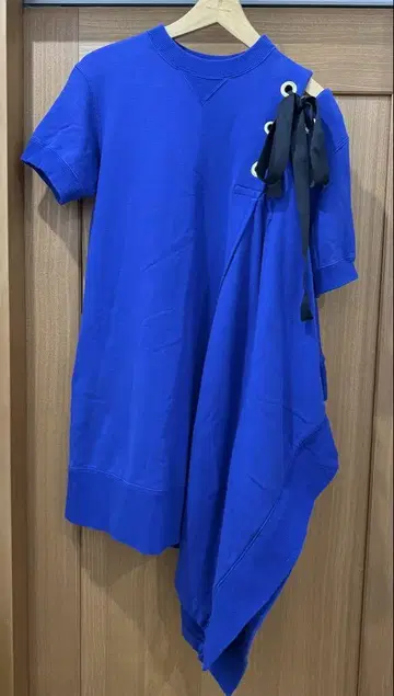 sacai 비대칭 상의
