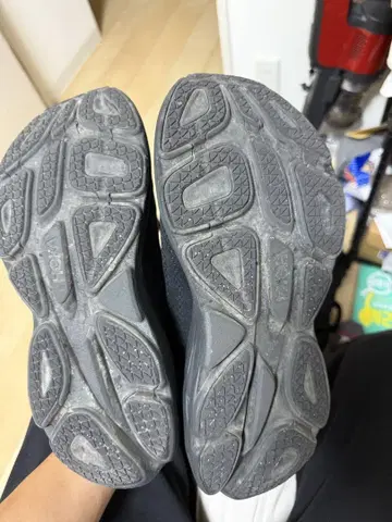 HOKA Bondi 8 29.0cm 2e 러닝화 블랙