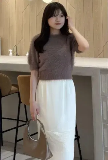 코코딜 퍼프 슬리브 페더 니트탑