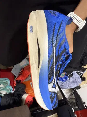 러닝화 파랑 빨간색 29.0cm