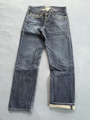 Naked & Famous 스트레이트 데님 다크 블루