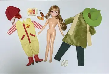 리카짱 인형과 아웃핏
