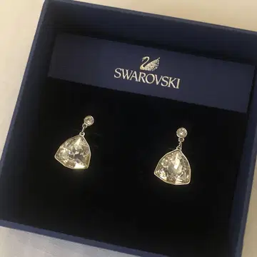 Swarovski 귀찌