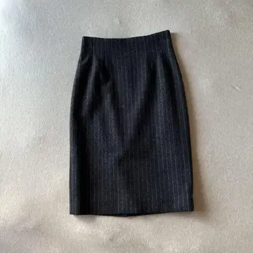 비팅 하트 스트라이프 타이트 스커트 그레이
