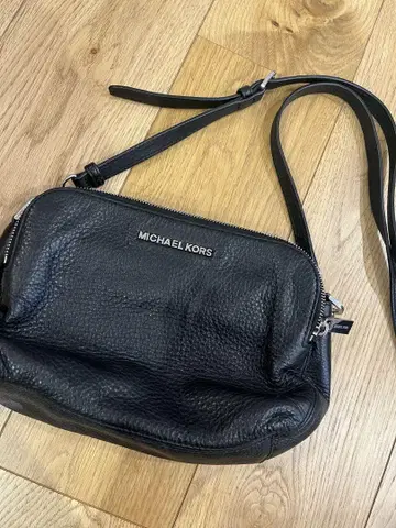 MICHAEL KORS 블랙 숄더백