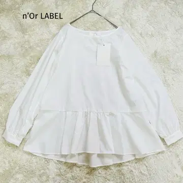 [n'Or LABEL] 미사용 화이트 개더 플레어 블라우스 라운드넥