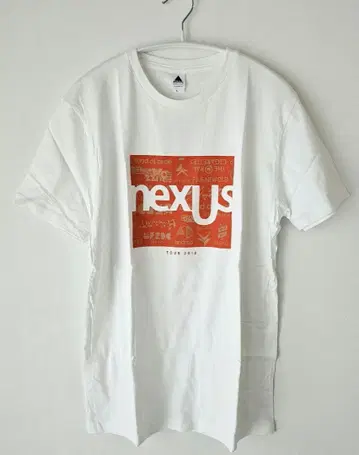 nexUs 티셔츠