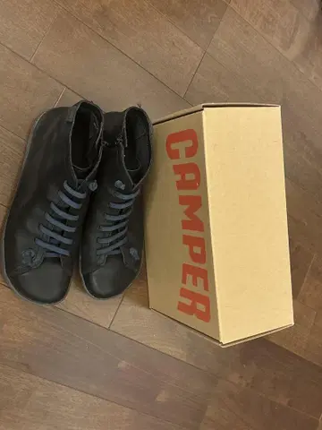 CAMPER 블랙 하이컷 스니커즈