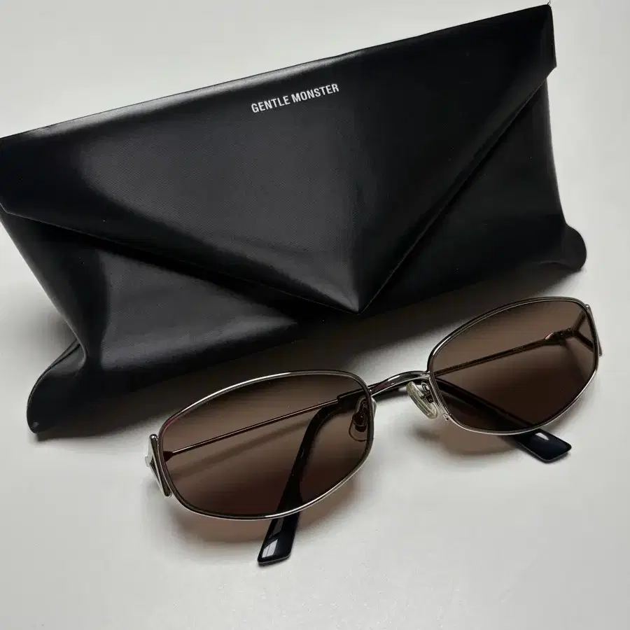 GENTLE MONSTER MONETA-02 サングラス gentile monster moneta