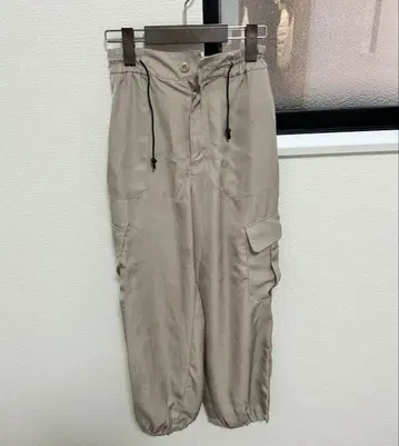 코코딜 베이지 카고 팬츠 드로우 스트링 포함