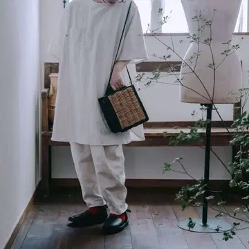 hutte 작가 casey tunic