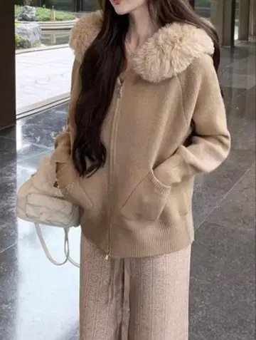 퍼 후디드 니트 가디건