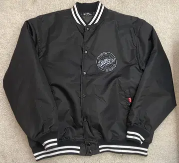 still diggin stadium jacket black