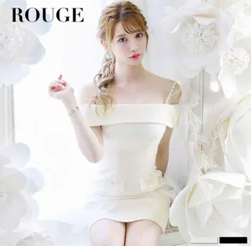 ROUGE 캬바쿠라 오프숄더 화이트 드레스 원피스