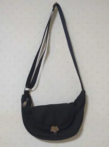 츠모리치사토 메탈 고양이 숄더백