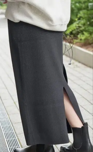Spick and Span 라메 리브 니트 타이트 스커트