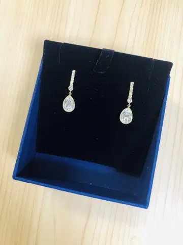 새상품급 스와로브스키 Swarovski Attention 드롭 귀걸이