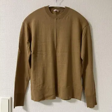 DRESSTIOR 브라운 긴팔 니트