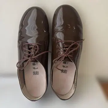 새상품 상자 없음 버켄스탁 소더스 페이턴트 브라운 39