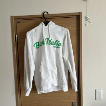 sacai