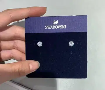 Swarovski 크리스탈 귀걸이