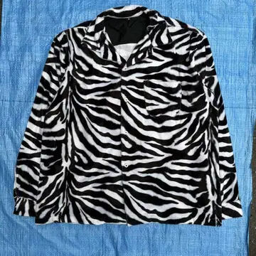 제브라 패턴 셔츠 빈티지 vintage 부들부들 계열 코디악