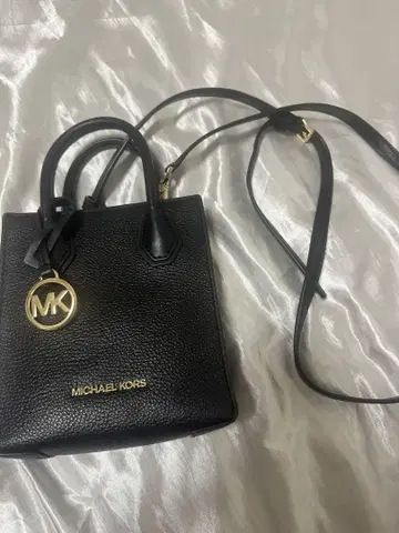 MICHAEL KORS 블랙 미니 숄더백