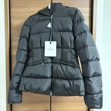 MONCLER 아보체