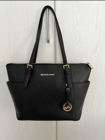 MICHAEL KORS 블랙 토트백