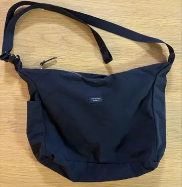 STANDARD SUPPLY 숄더백 블랙