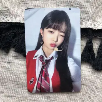 IVE 2022 UNI-KON 유니콘 혜택 레이 트레이딩 카드