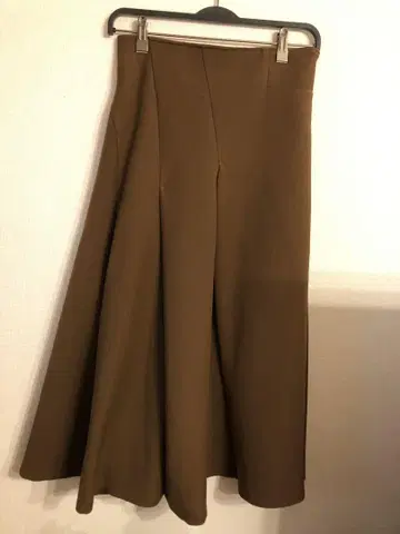 ADORE 어도어 보딩 플레어 롱 스커트