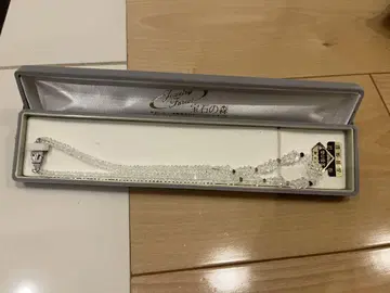 수정 목걸이