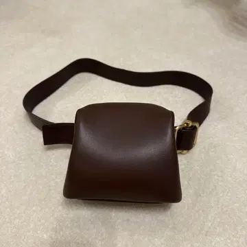 OSOI 브라운 가죽 숄더백