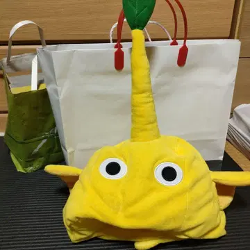 옐로우 컬러 피크민 모자