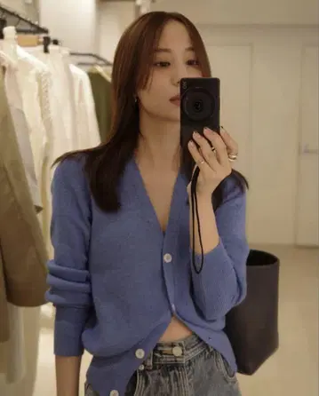 louren / Vneck knit compact cardigan